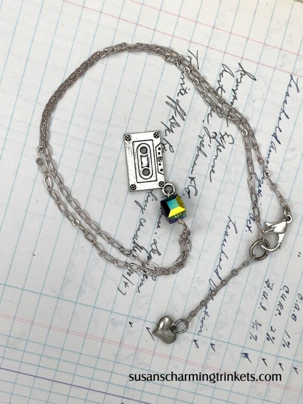 Cassette necklace with aurora bead